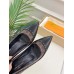 Louis Vuitton Signature Pumps in Black Leather with Monogram Canvas