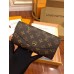 Louis Vuitton Sarah Wallet In Monogram Canvas M62235