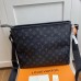 Louis Vuitton Besace Zippee Bag In Monogram Eclipse Canvas M45216