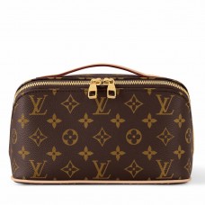 Louis Vuitton Toiletry Bag in Monogram Canvas M11750